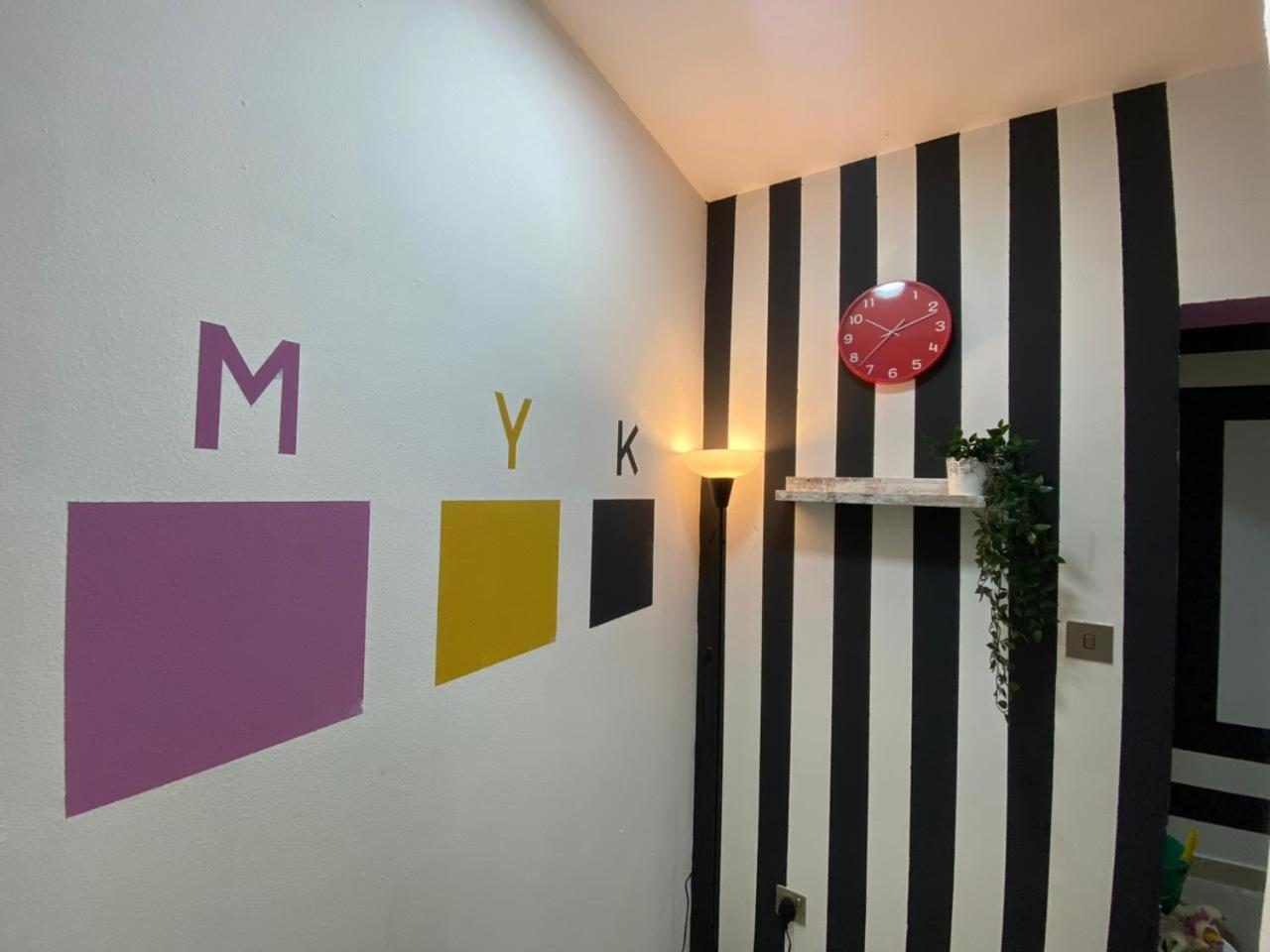 Spacious Mini Partition Near Emirates Mall Homestay *