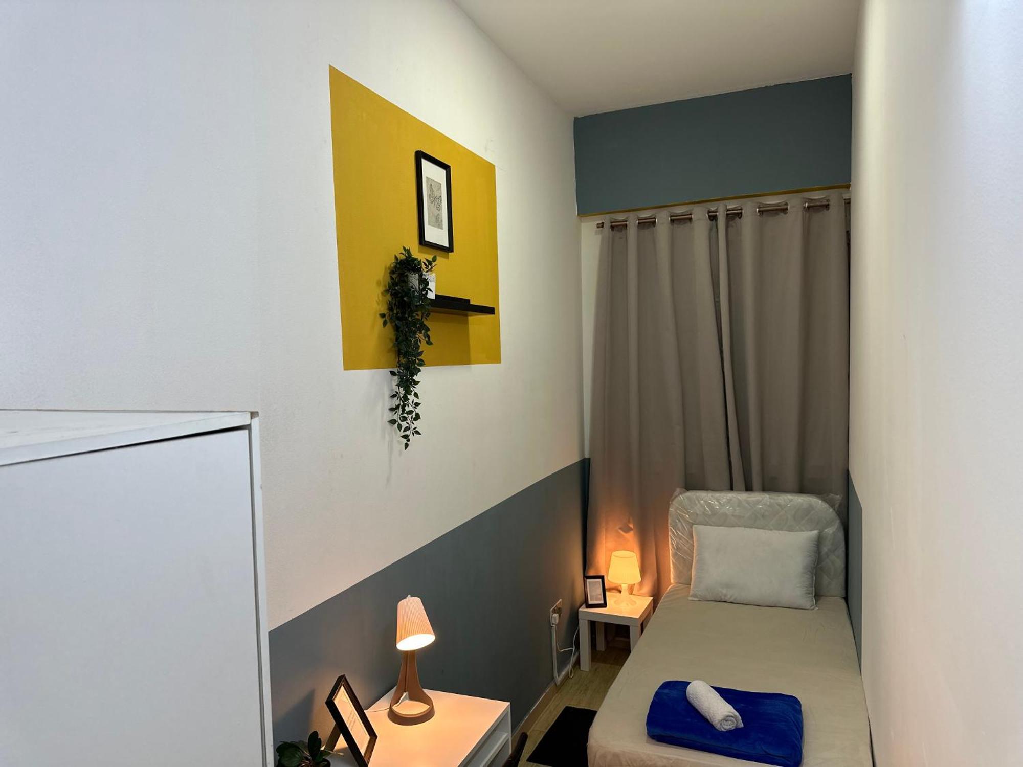 Homestay Spacious Mini Partition Near Emirates Mall